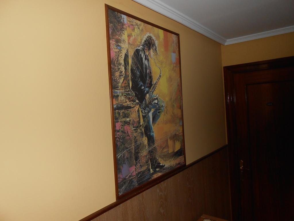Hostal Restaurante El Abuelo Тробахо-дель-Камино Экстерьер фото