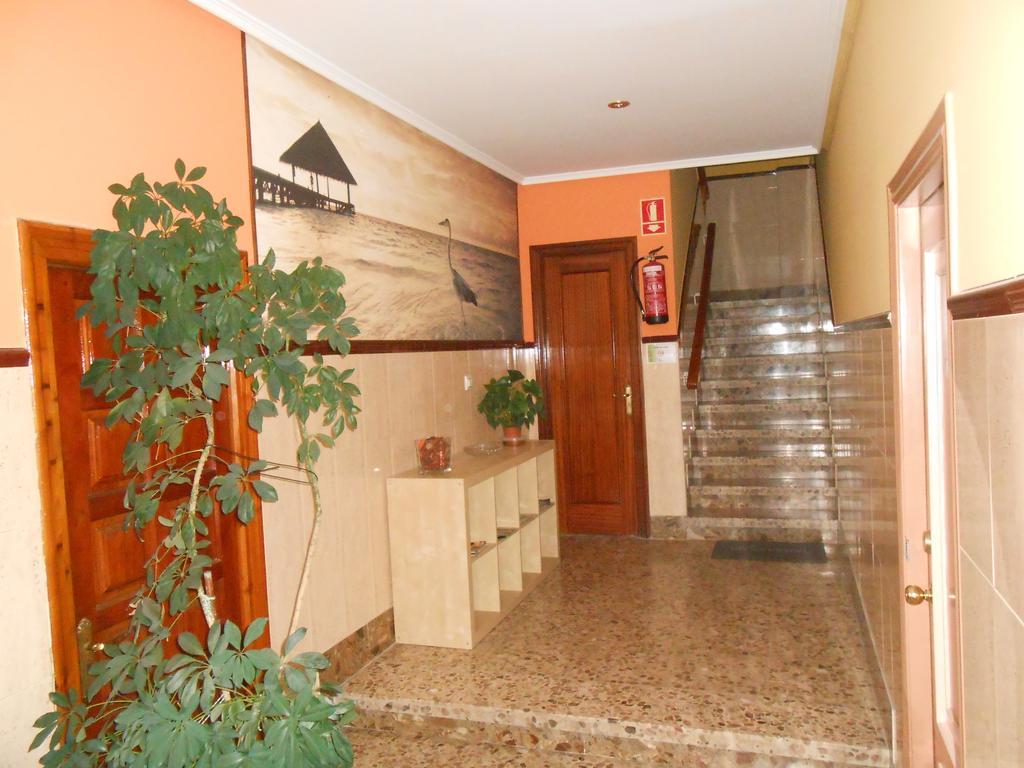 Hostal Restaurante El Abuelo Тробахо-дель-Камино Экстерьер фото